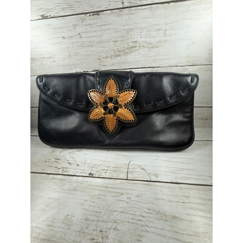 Coldwater Creek Black Pebbled Leather Clutch Bag Woven Straw Flower Medallion
